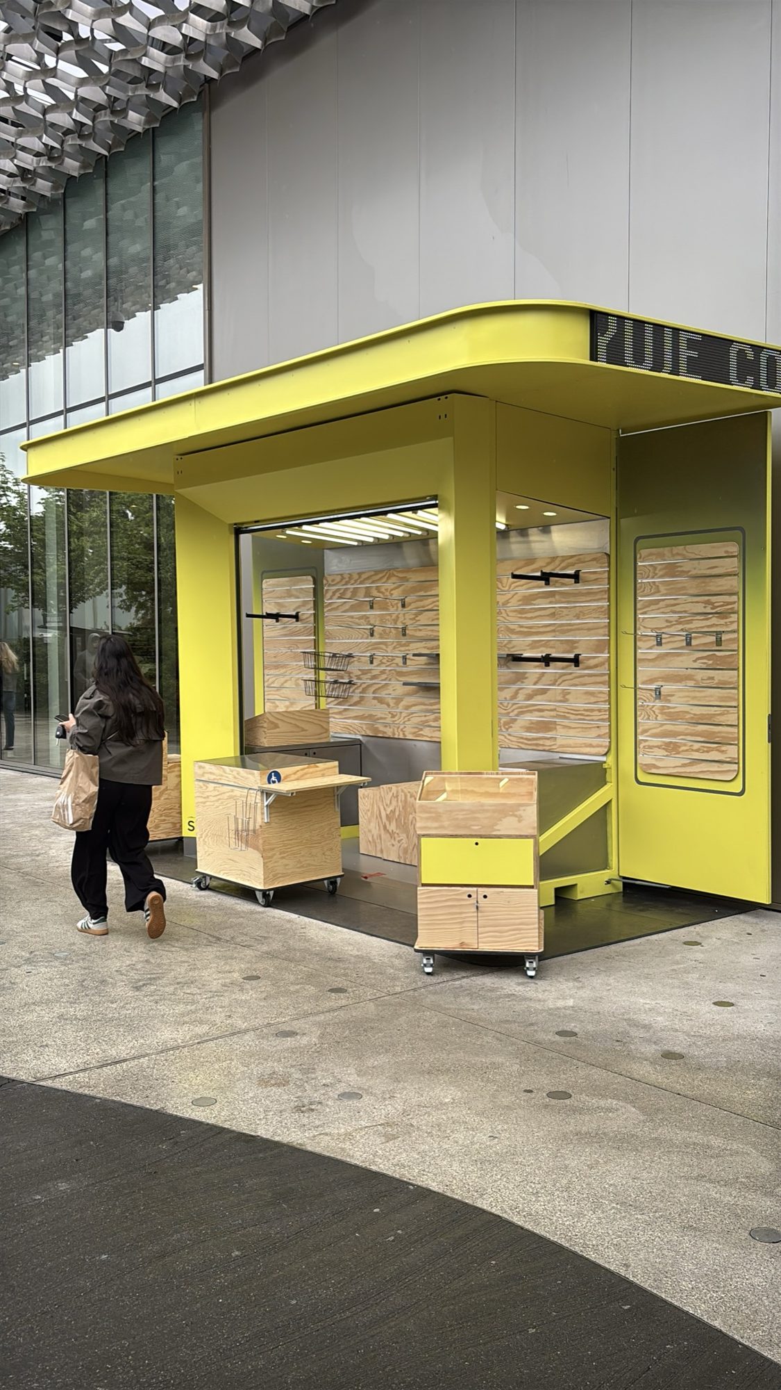 Kiosque Steel pour Apsys à Saint-Étienne