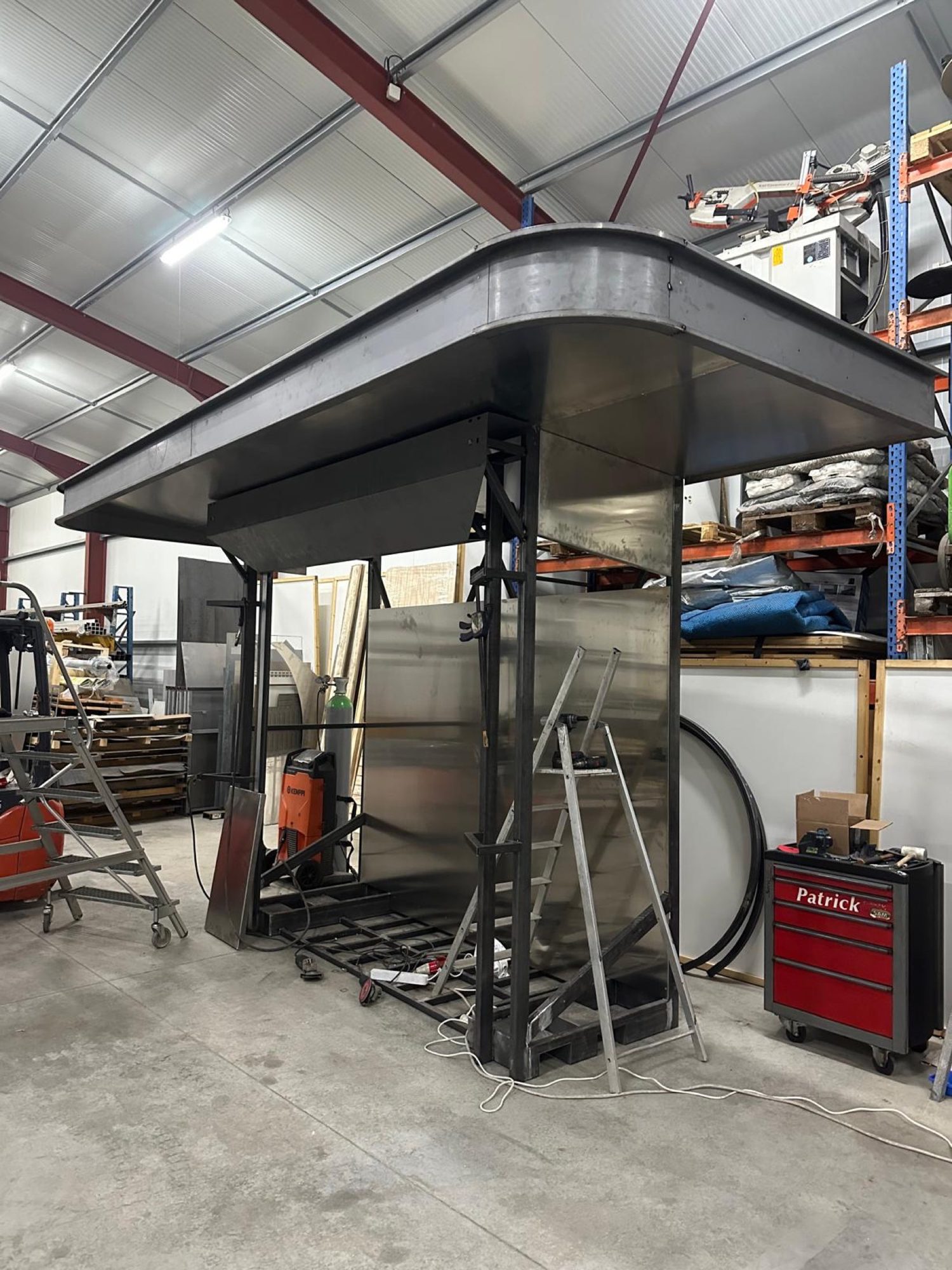 Kiosque Steel pour Apsys à Saint-Étienne