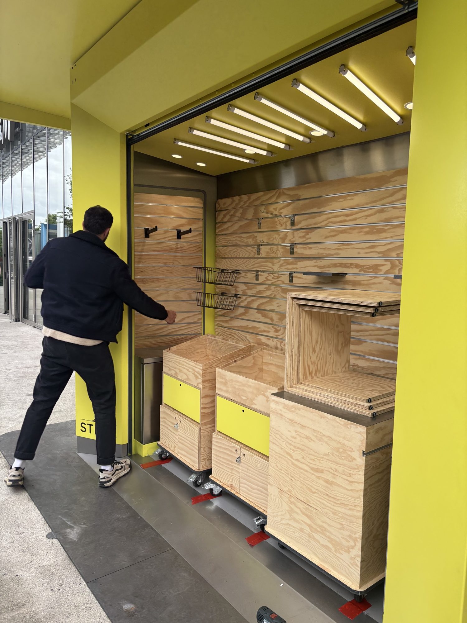 Kiosque Steel pour Apsys à Saint-Étienne